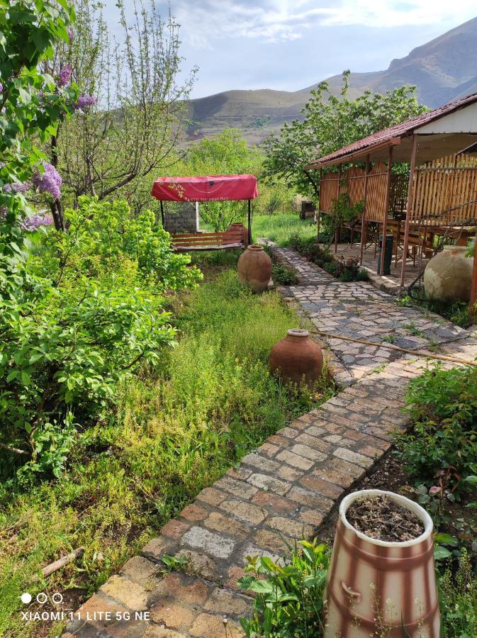 Chʼiva Gayane & Khikar B&B מראה חיצוני תמונה