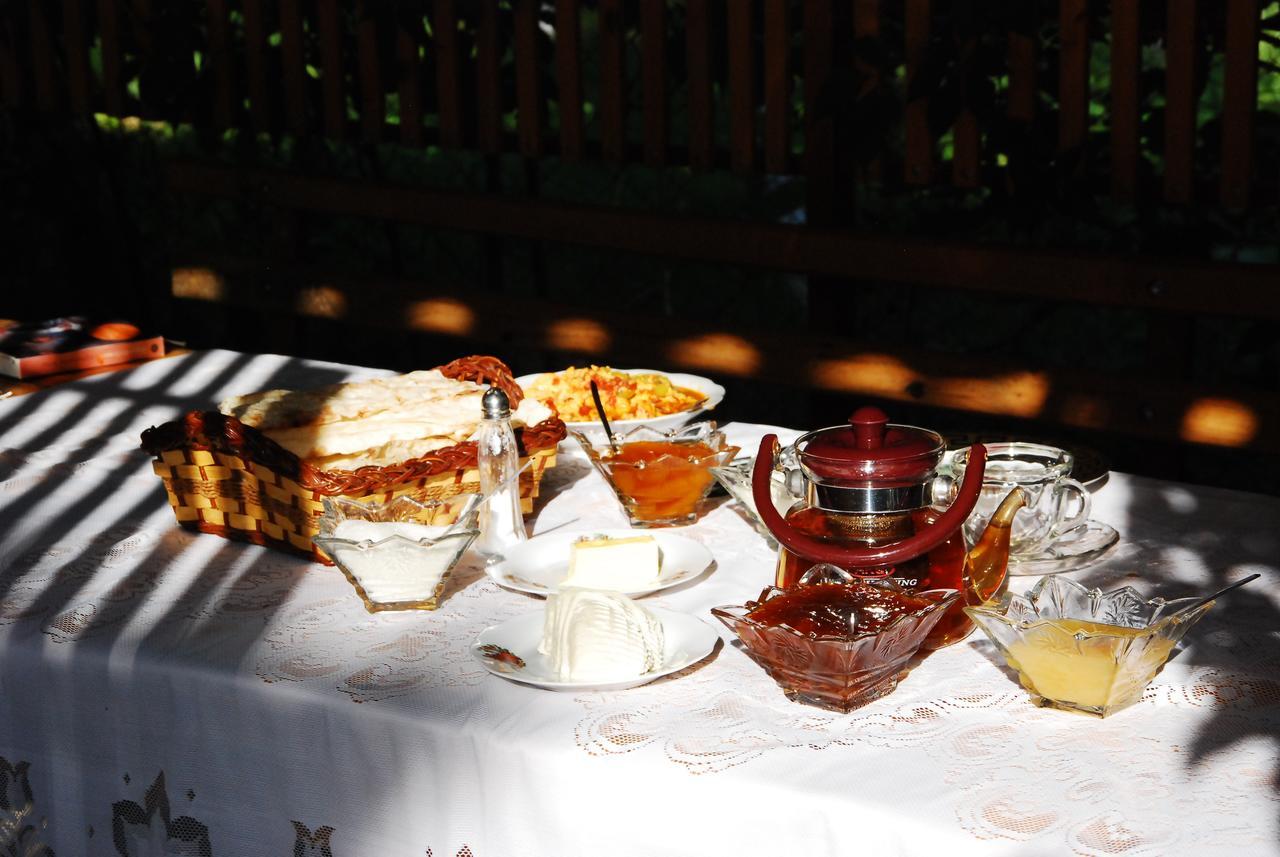 Chʼiva Gayane & Khikar B&B מראה חיצוני תמונה